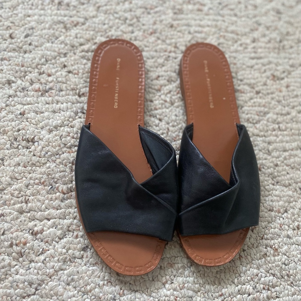 Diane von Furstenberg Black/Brown Leather Slides - Picture 2 of 4